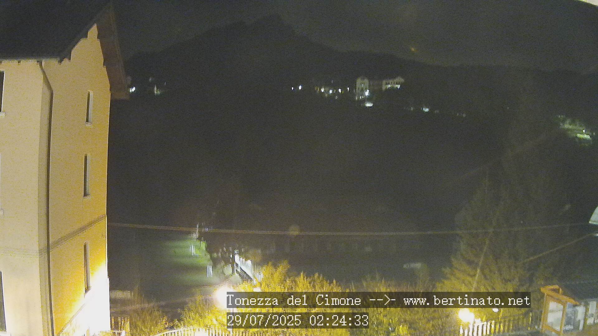 immagine della webcam nei dintorni di Val Formica: webcam Tonezza del Cimone