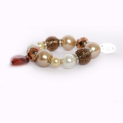 Bracciale con Perle e charm - Marrone Bianco Oro